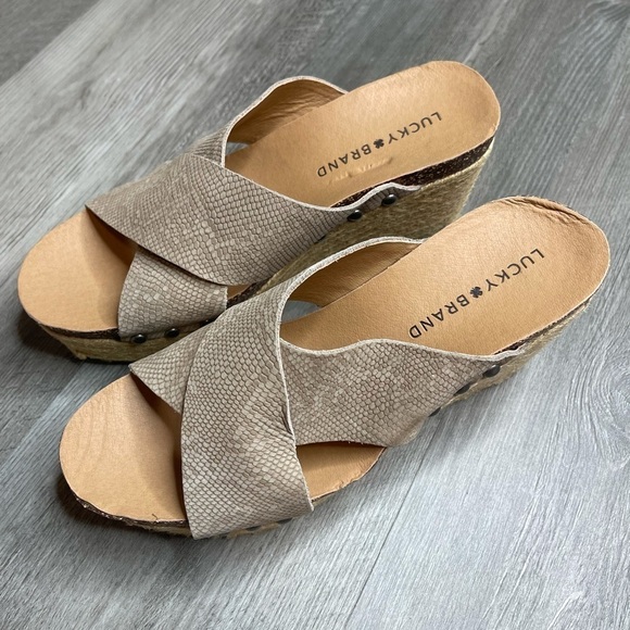 LUCKY Brand Wedge Espadrilles - Picture 8 of 9
